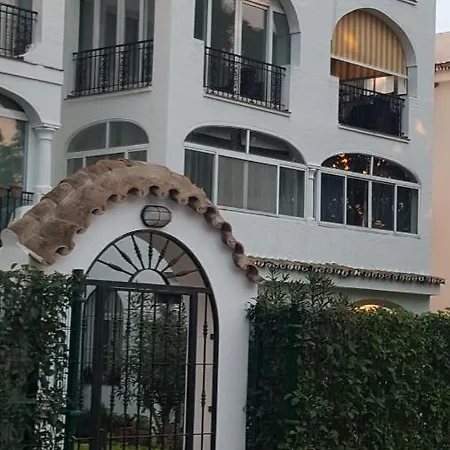 El Paraiso Apartment *